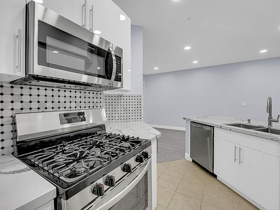 5th image of 7135 S Durango Dr Unit 112