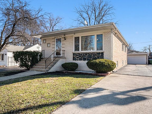 2nd image of 9835 Rutherford Ave