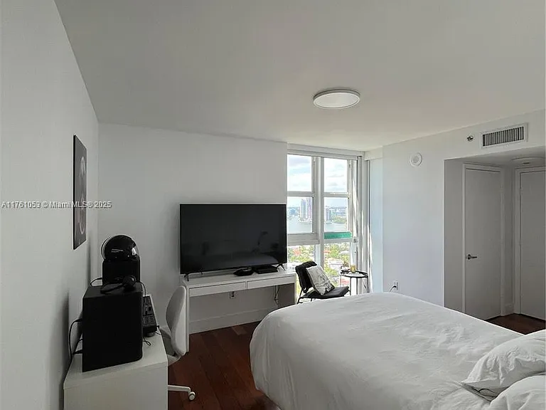 18911 Collins Ave #2607 — Photo 21