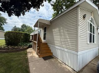 378 Tourangeau Dr, Rochester, MI 48307