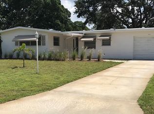 203 63rd St W, Bradenton, FL 34209