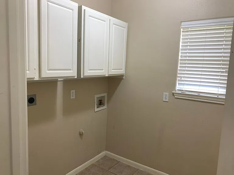 947 River Rock — Photo 26