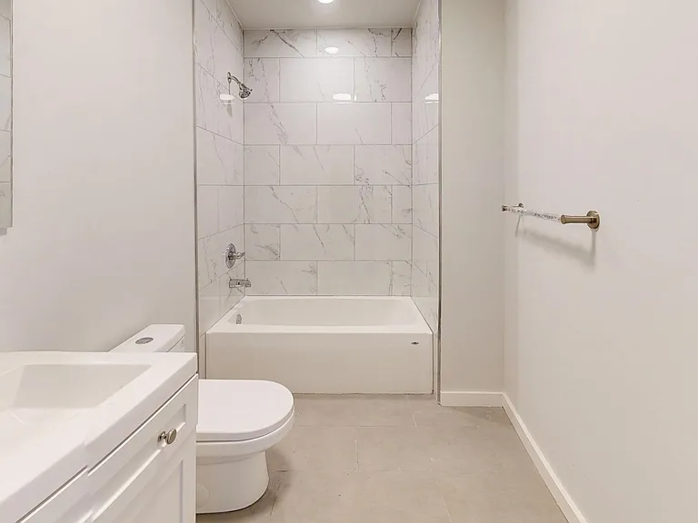 Fleetwood Lofts — Photo 65