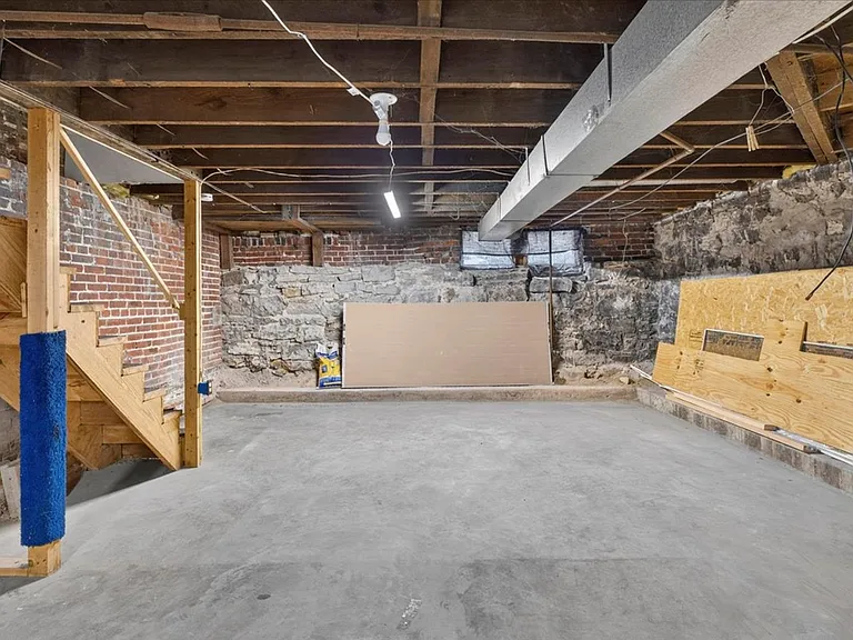 1207 Mackay Pl #1F — Photo 24