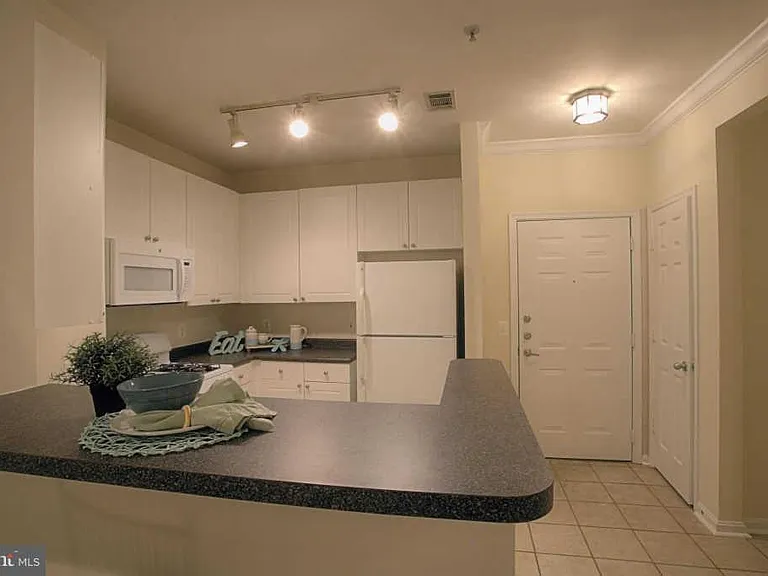 9490 Virginia Center Blvd #329 — Photo 7
