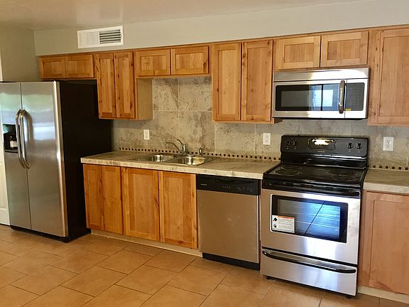 3rd image of 5933 S Lostan Ave