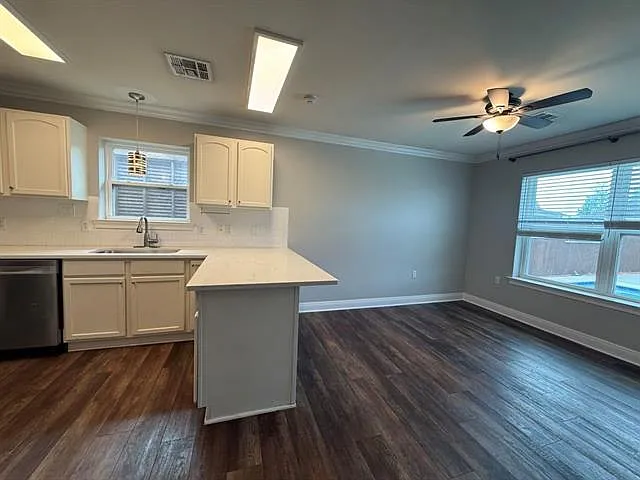 107 Highland Ave — Photo 5
