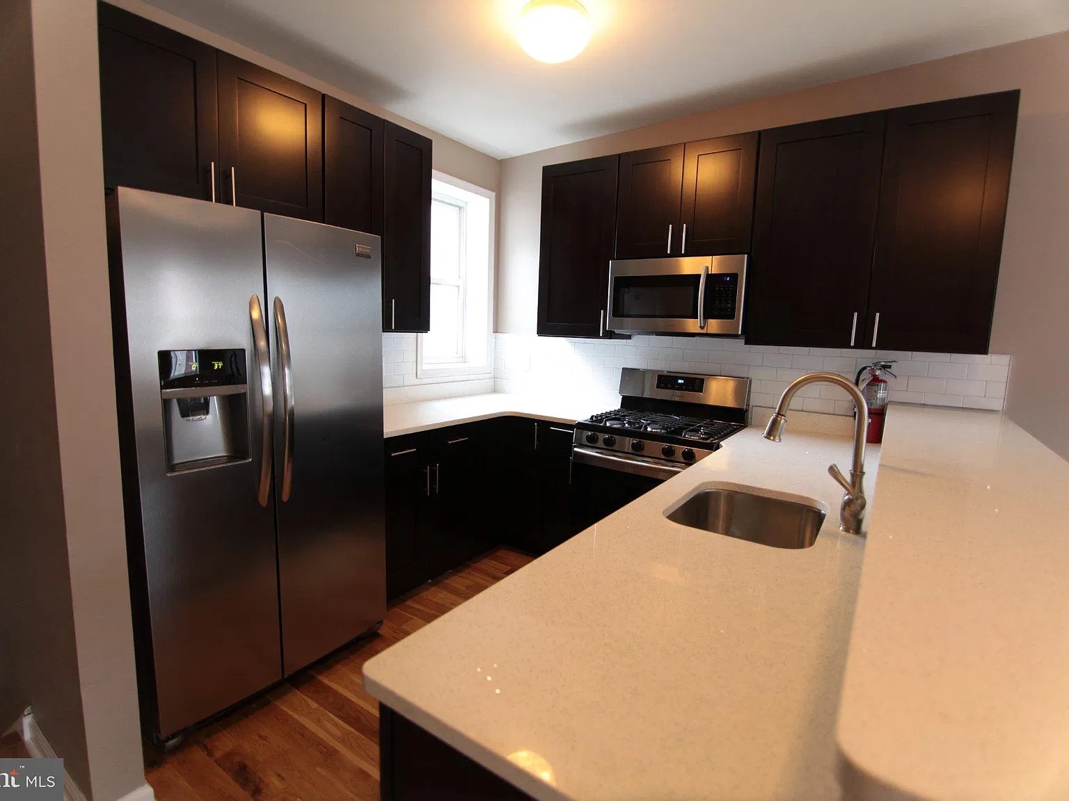 5 bed, 3.0 bath, 2283 sqft, $2,750 — Photo 3