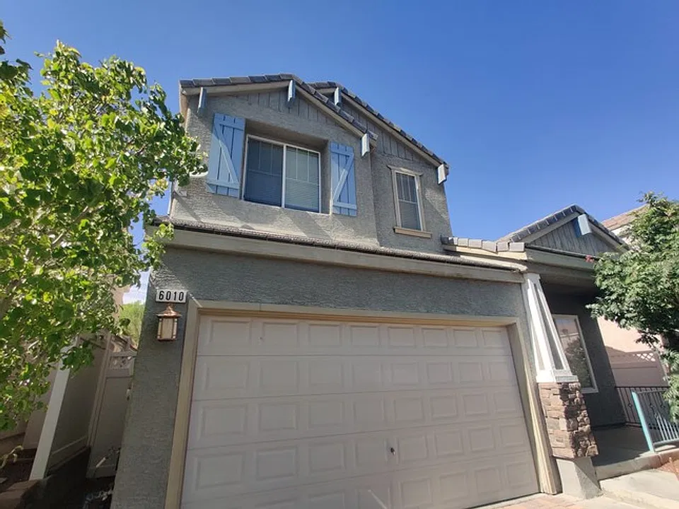 6010 Quiet Glow Ave