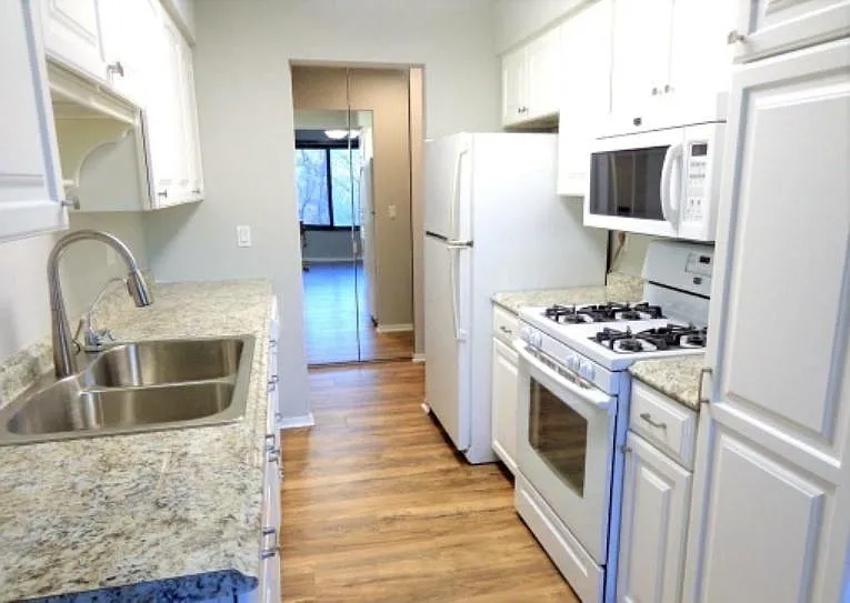 9400 Old Cedar Ave S #241 — Photo 10