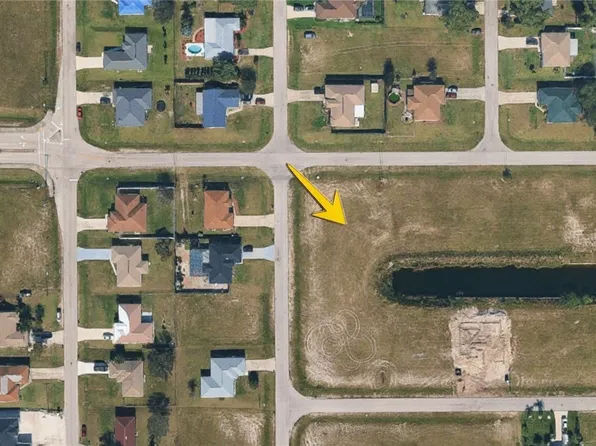 1327 NE 17th Ave, Cape Coral, FL 33909