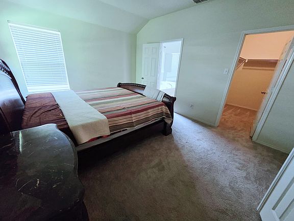 5th image of 1005 Salt Creek Trl