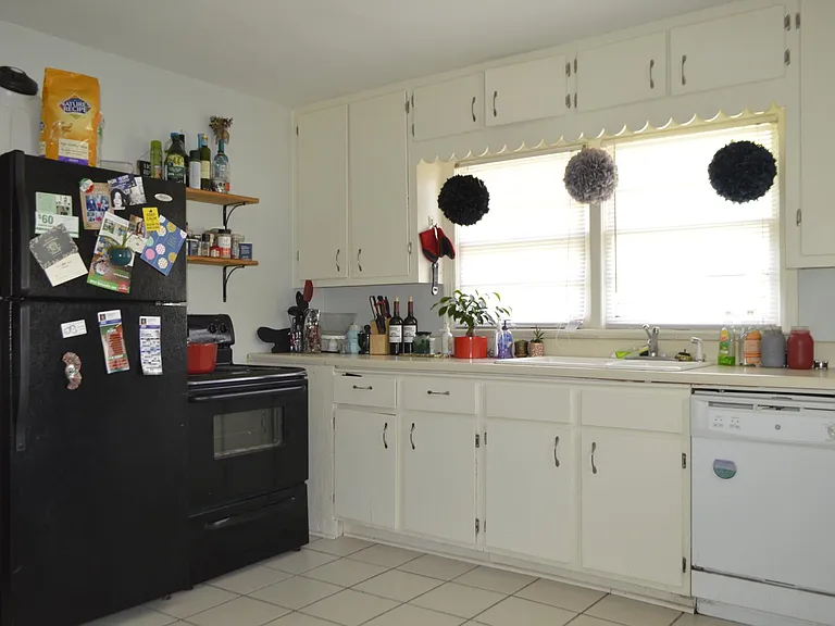 129 Westover Dr — Photo 6