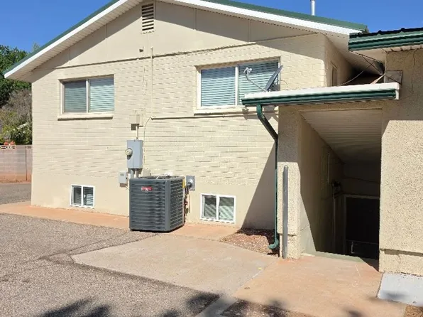 461 Diagonal St, Saint George, UT 84770