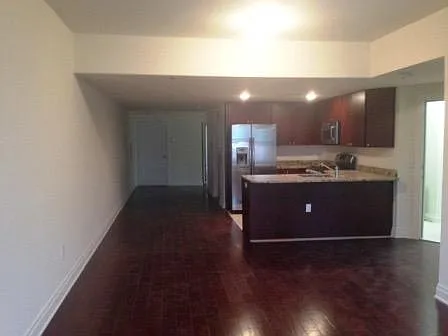 102 York St #8 — Photo 3