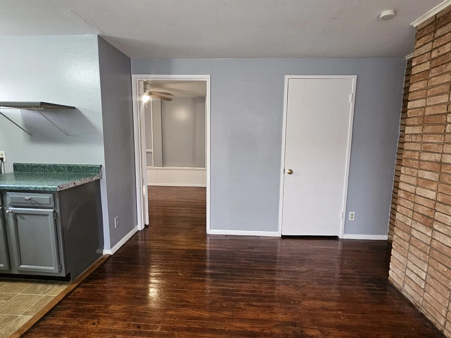 1 bed, 346 sqft, $875 — Photo 3