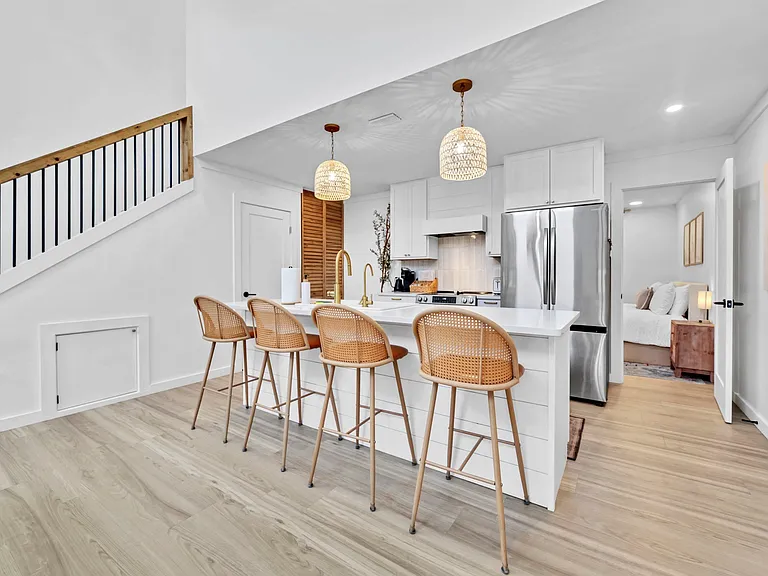 132 Foxmeyer Dr — Photo 12