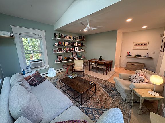 3rd image of 8 Myrtle St APT 2