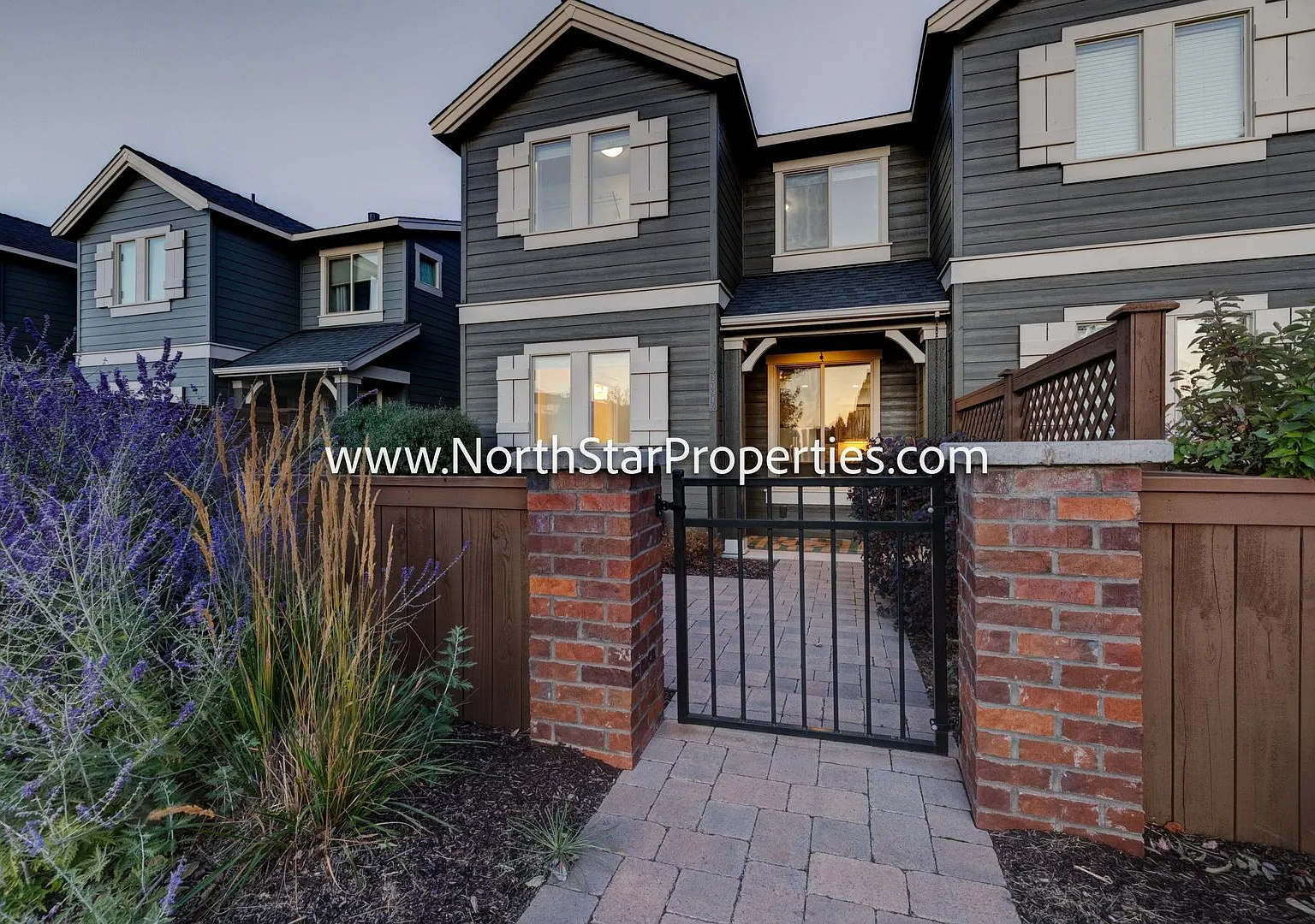 Beautiful townhome in Bend — Photo 1