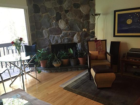 4th image of 254 Lyn Anne Ct #19