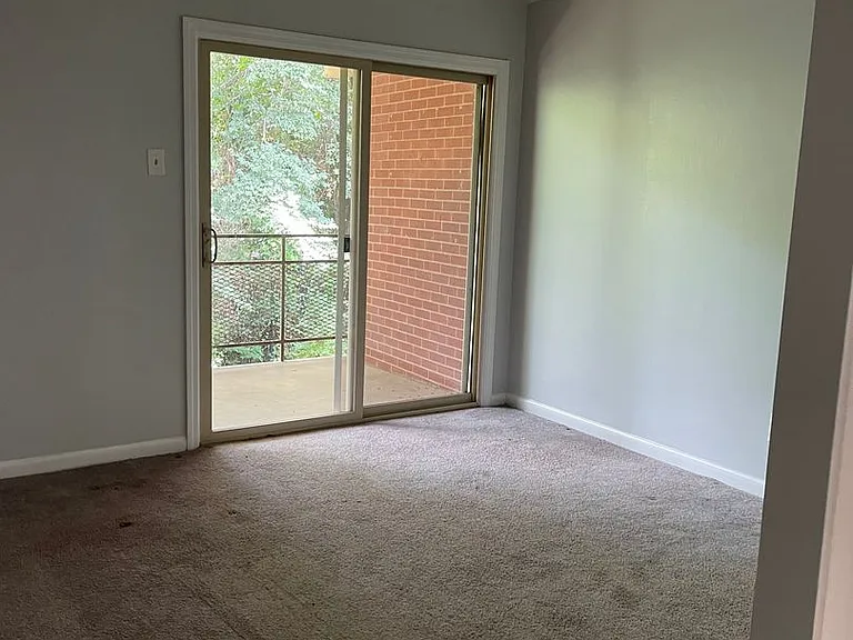 250 Little St #302B — Photo 6