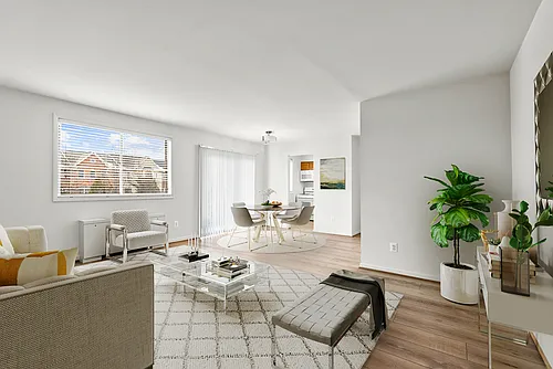 International Apartments Photo 1