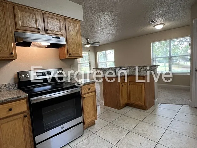 206 Swing Ct — Photo 12