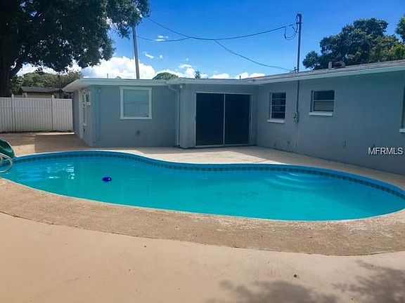 2nd image of 5619 Larimer Dr