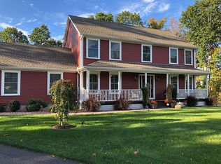 9 Timber Ridge Ln, Beacon Falls, CT 06403