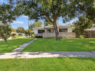 411 Burke Rd, Pasadena, TX 77506