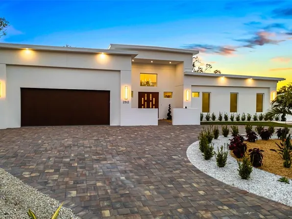 2512 Jefferson Cir, Sarasota, FL 34239