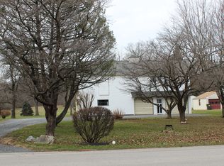 611 Hollow Rd, Phoenixville, PA 19460