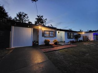 995 Emerald Dr, Mount Dora, FL 32757