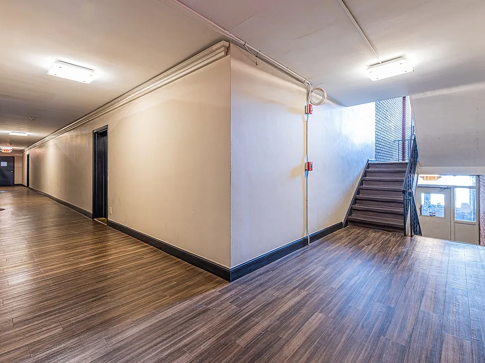 363 Park Ave #17