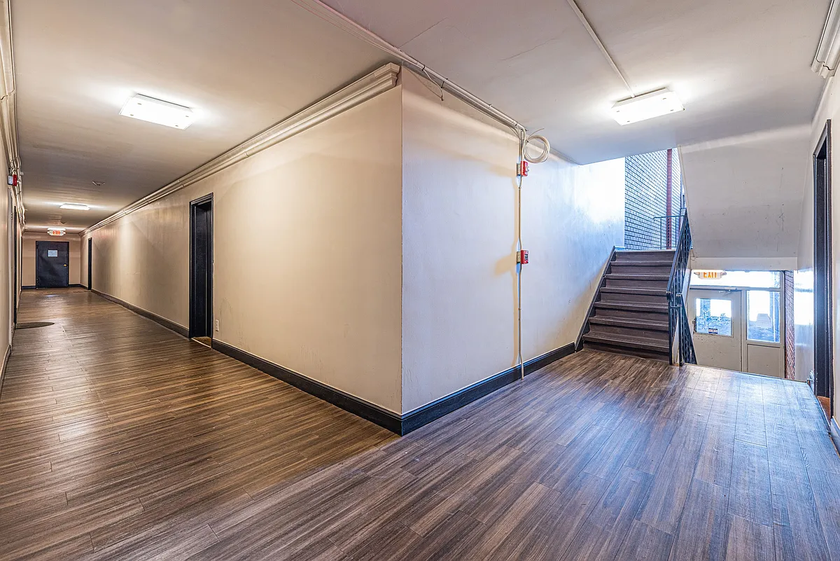 Building Photo - 363 Park Ave #17
