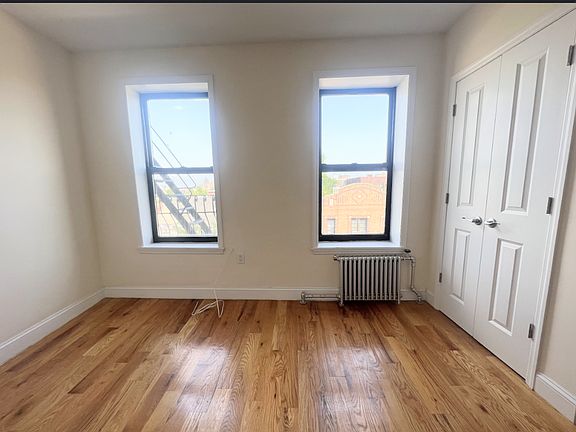 5th image of 24 Rogers Ave #1L