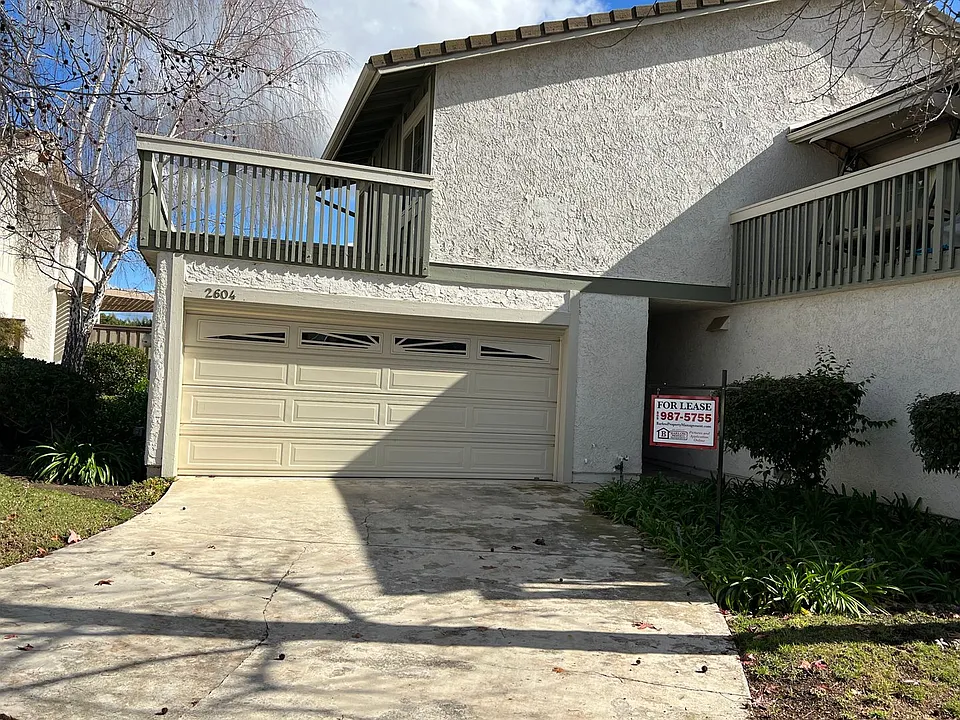 2604 Calle Elegante