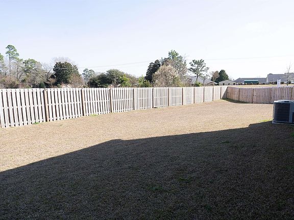 5th image of 3001 Litchfield Ave