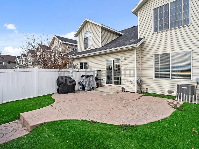 1541 W West Lane Ct — Photo 20