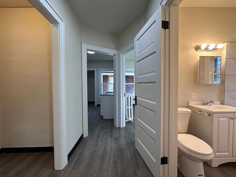 113 S Monroe Ave — Photo 23