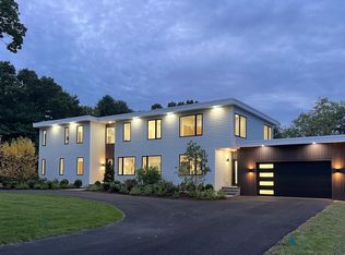 23 Deerhaven Rd, Lincoln, MA 01773