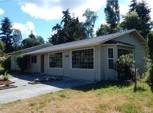 911 Gainsborough Rd, Coupeville, WA 98239