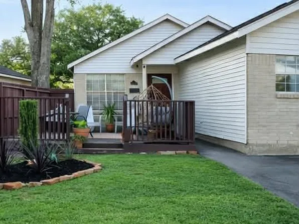 2102 Pearland Ave, Pearland, TX 77581