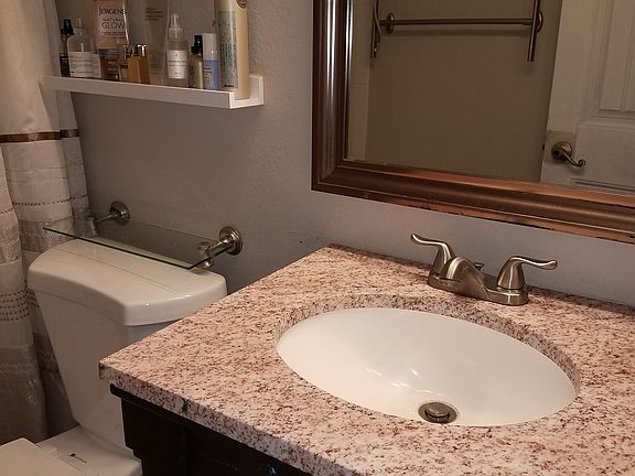 4th image of 9949 Woodpark Dr
