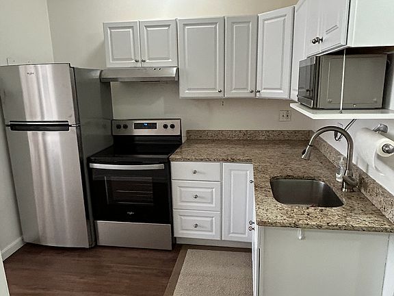 5th image of 321-325 Meridian St Unit 3
