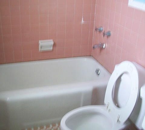 4th image of 1217 Lake Ave