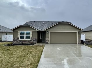 6619 W Irish Cir, Rathdrum, ID 83858