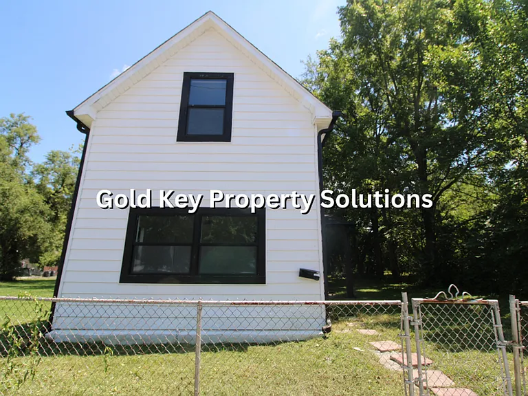 1512 Locust St — Photo 2