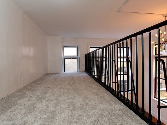5th image of 54 W 74th St APT 212A