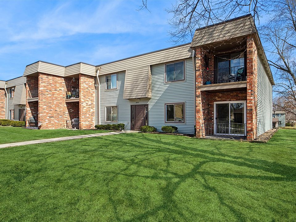 1st image of 4801 Woodland Ave Unit 3